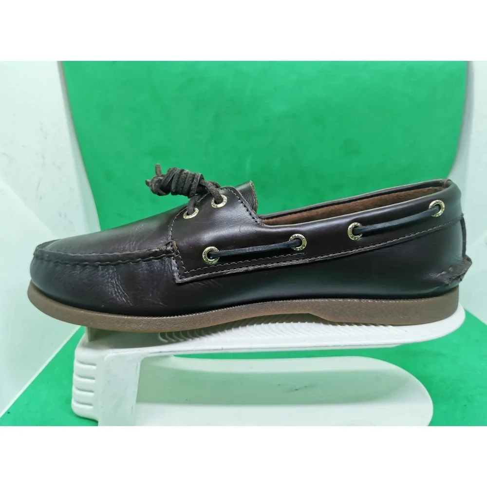 Sperry these have